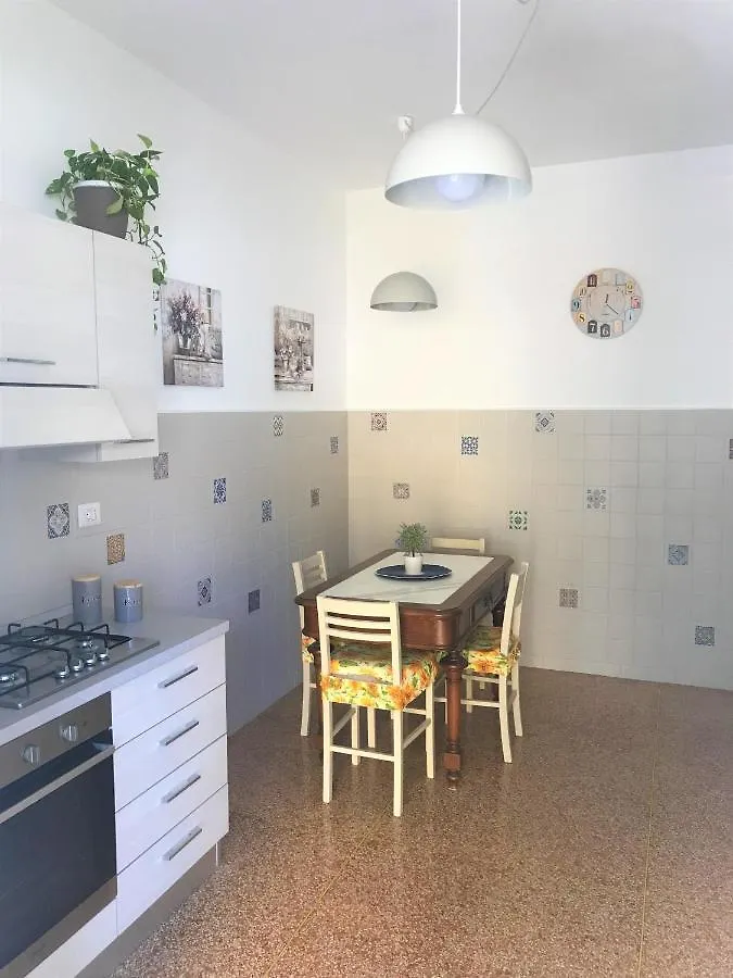 Ines'S Home Genoa Italy